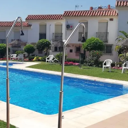 Сasa de vacaciones Adosado En *